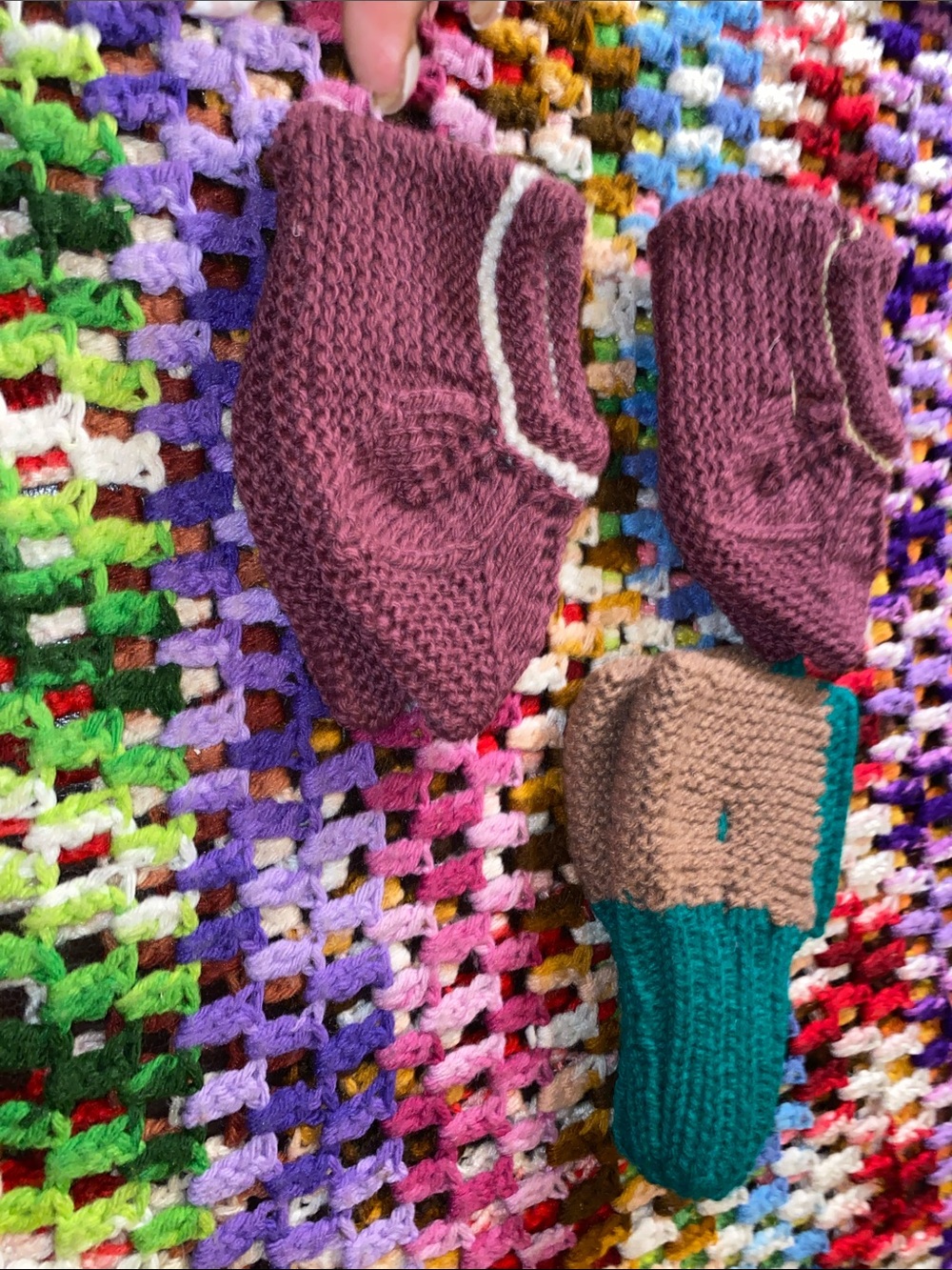 Source Unknown Mauve Knit Kids Booties with White Trim
